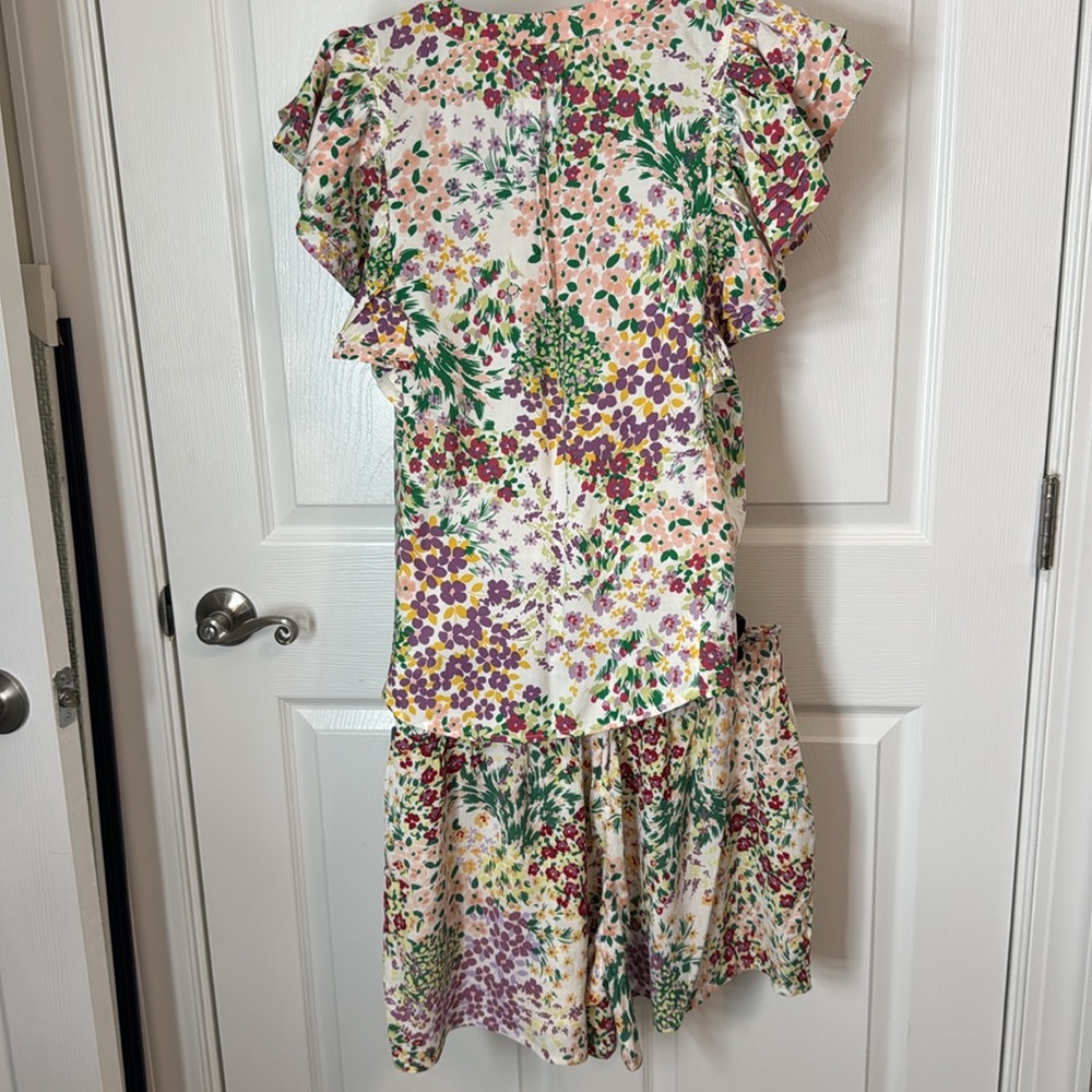 Maurices floral flutter sleeve blouse with matching flouncy short - Picture 4 of 4